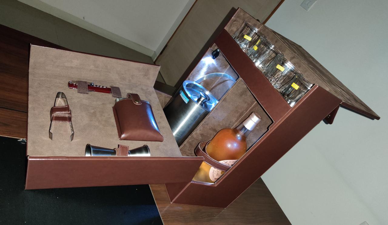 Brown Car Mini Bar