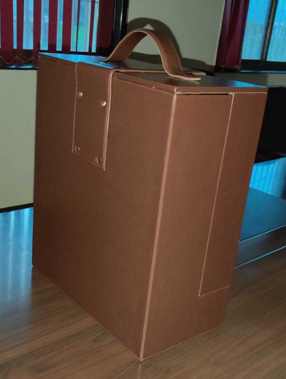 Brown Car Mini Bar