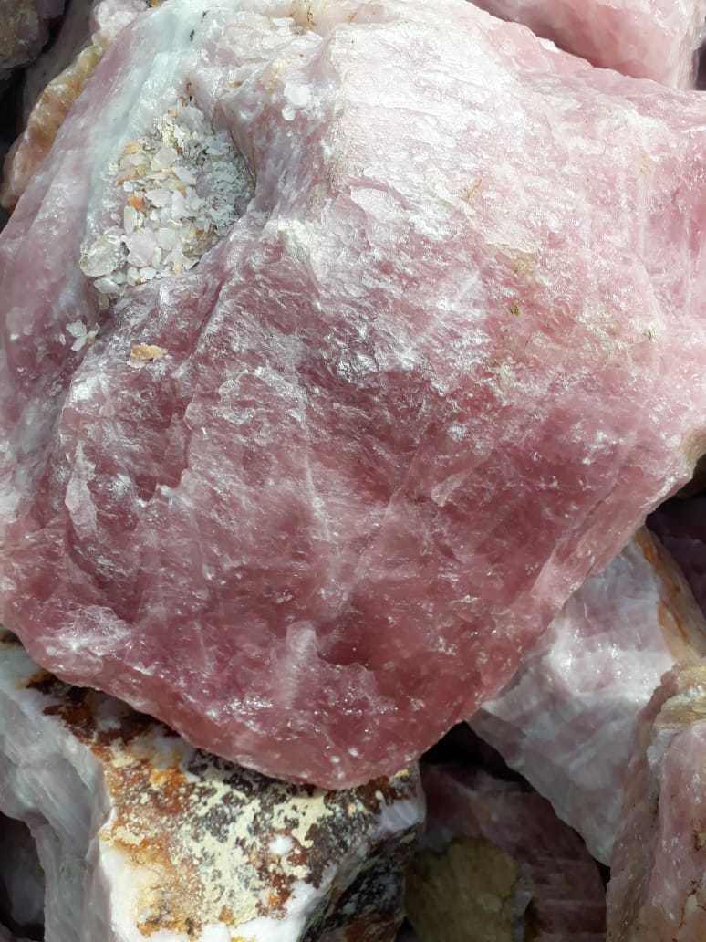 Precious Stone Gift Rose Quartz Hart Shape Hand Polished Manufacturer In India - Size: Product Size (1). Width - 30mm & Thickness -14mm (2). Width - 50mm & Thickness -18mm (3). Customized Size Also Available