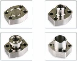 Sae Flange - Steel Silver, Female Connection, Hot Rolled | 100% Pure Material As Per Client Requirements, Available Shapes And Sizes