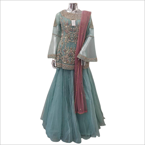 लाइट ग्रीन लेडीज नेट लहंगा