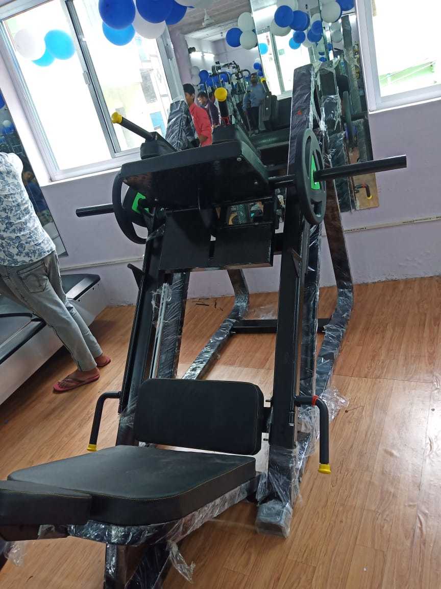 Leg Press Machine - 12 Gauge Apollo Isi Pipe, Black Foam Seat Cover | Advanced Double Effect Welding Technology, Adjustable For Muscle Gain