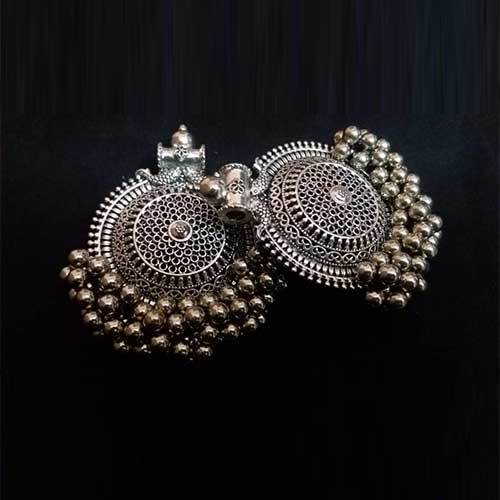 हाथ से बने बालियां