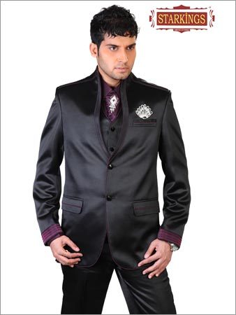 क्लासिक डिज़ाइनर सूट