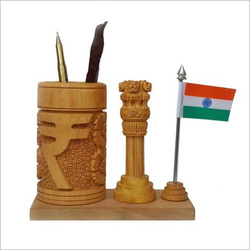 लकड़ी का अशोक स्तंभ पेन स्टैंड के साथ