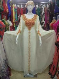 देवियों कफ्तान