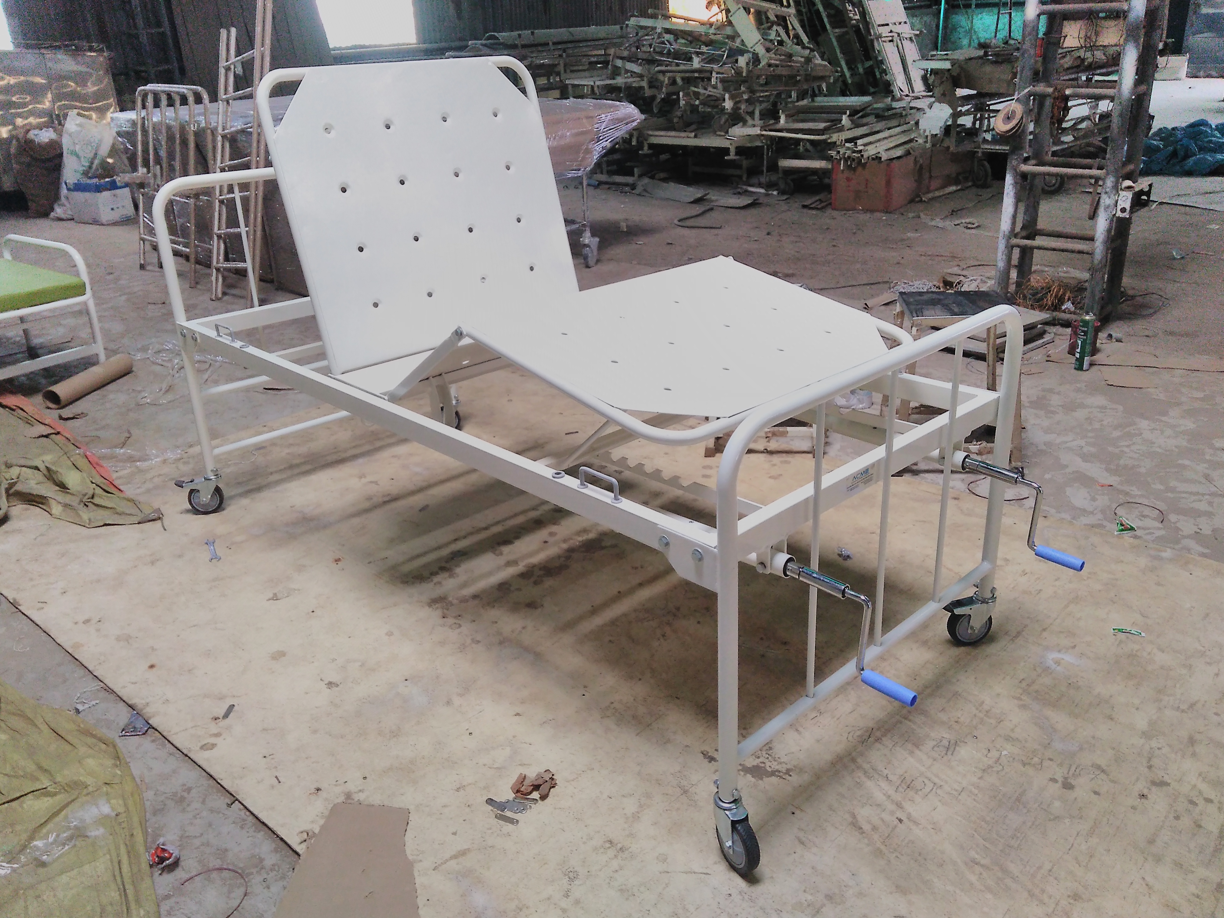 Fowler Hospital Bed General Dimension(l*w*h): 2030 Mm (L)x 900 Mm (W)x 600 Mm(h). Millimeter (Mm)