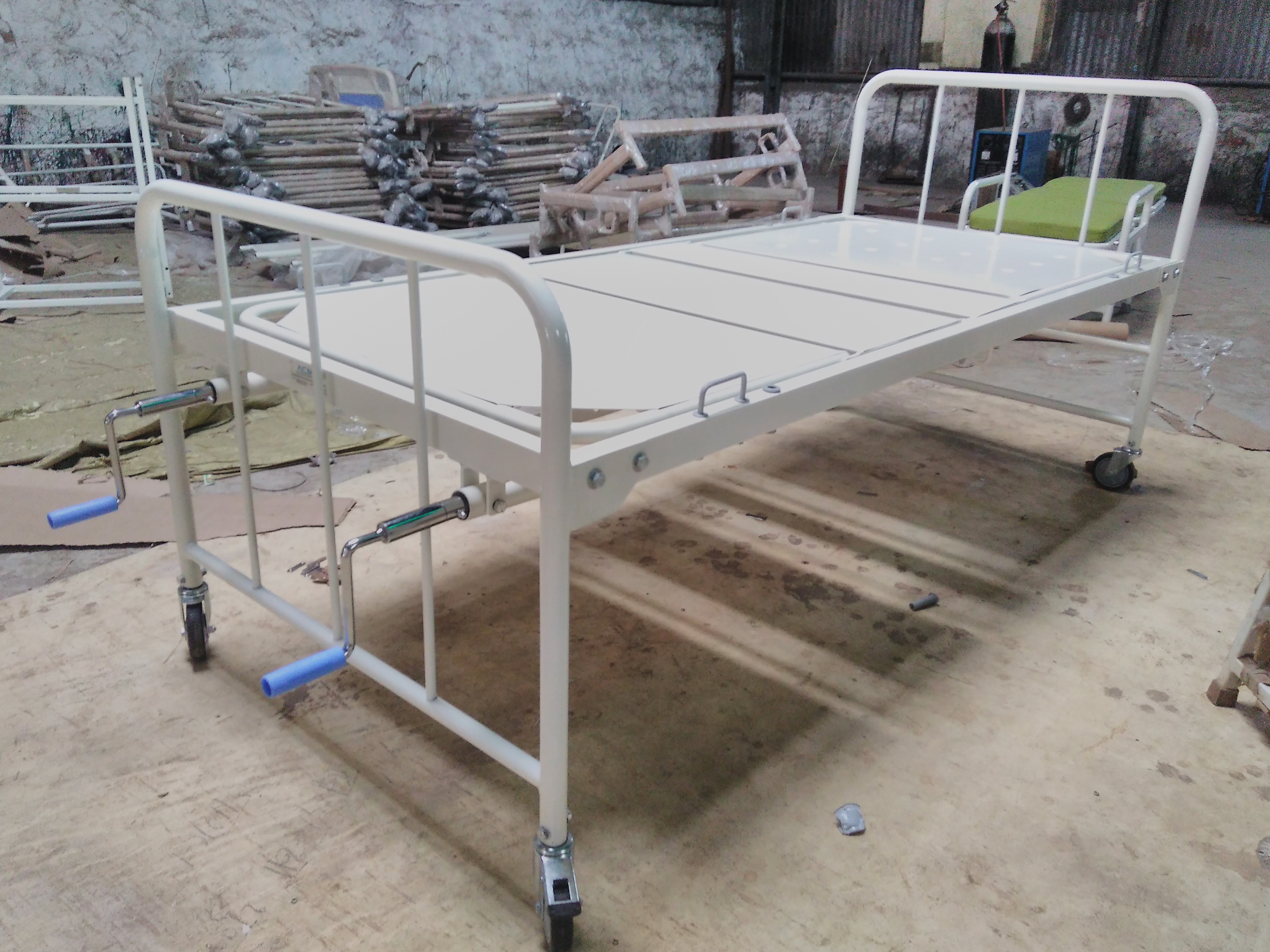 Fowler Hospital Bed General Dimension(l*w*h): 2030 Mm (L)x 900 Mm (W)x 600 Mm(h). Millimeter (Mm)
