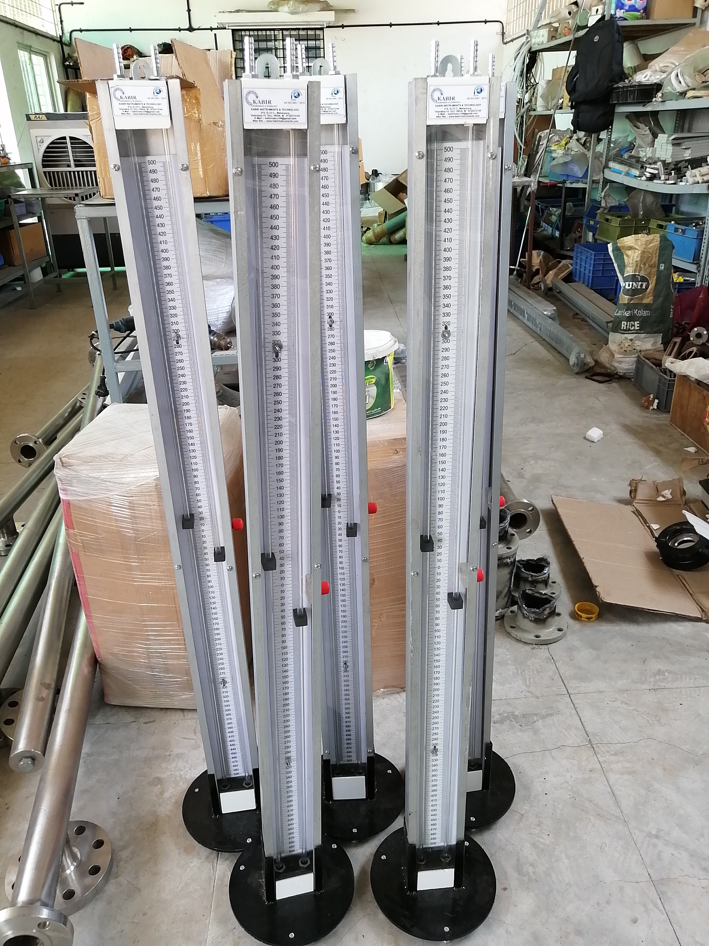 Differential Pressure Manometer - Color: White