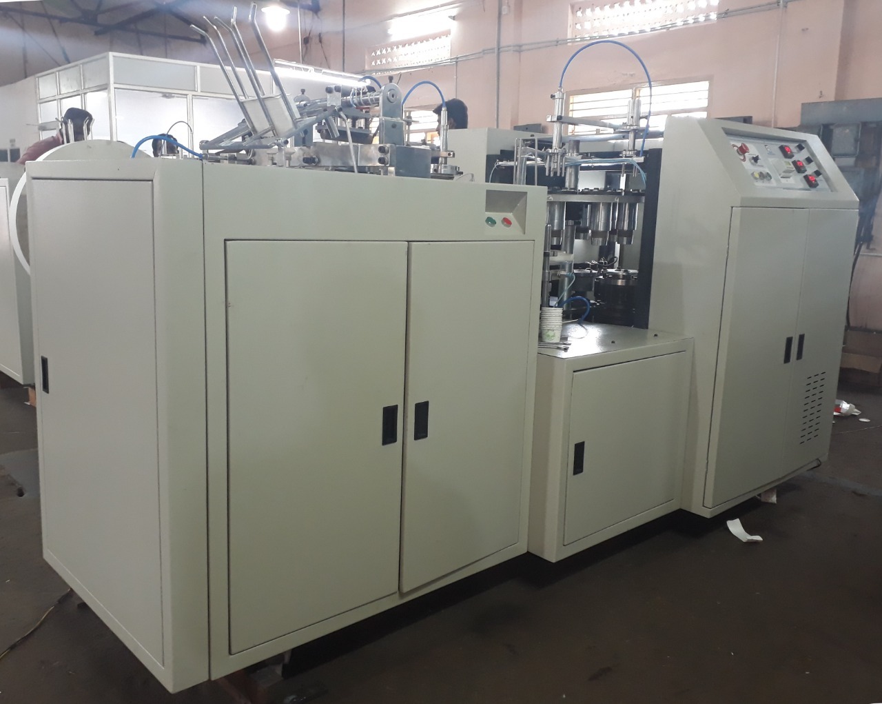 Automatic Paper Cup Making Machine - Metal, 9.25x4.50x4.35 Ft, 45-55 Cups/min, 3.5kw Power, Plc Control, Manual & Auto Mode, 2000 Kg Weight