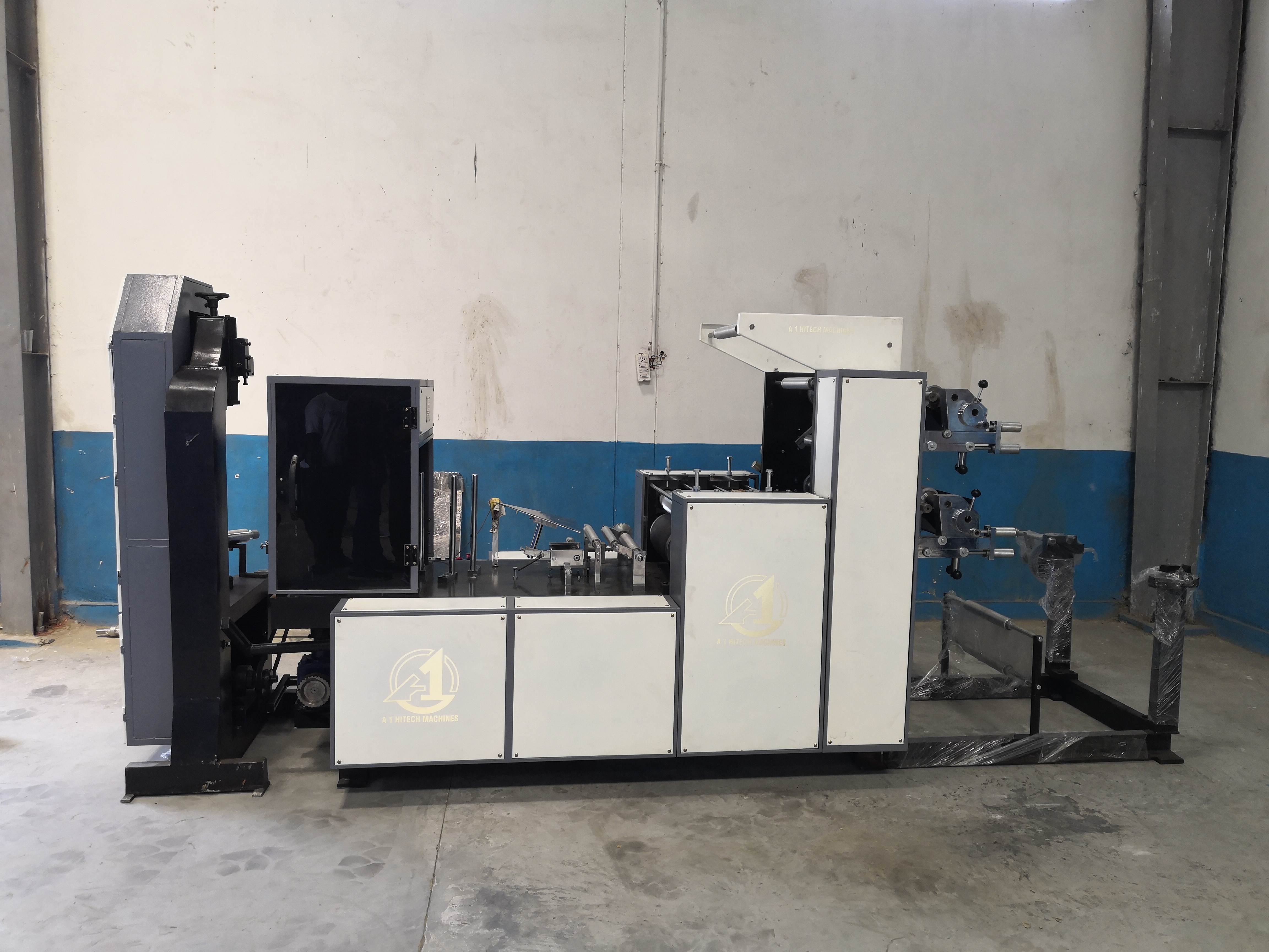 Tissue Paper Machine Capacity: 200000 To 250000 Piece Per 8 Hour