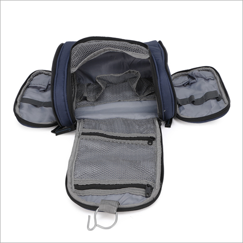 Hanging Toiletry Bag Capacity: 5 Tons/year