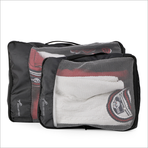 Travel Organizer Black Bag Size: Standard