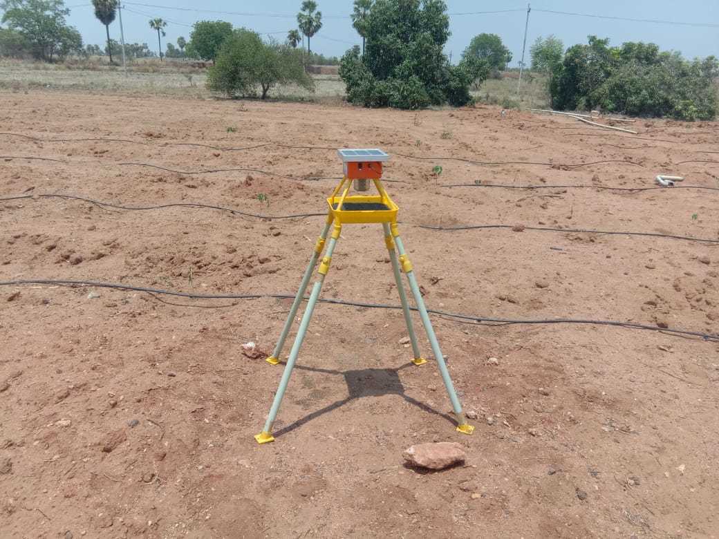 Solar Insect Light Trap With Adjustable Legs
