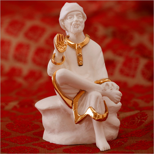 लाइट वेट डेकोरेटिव गोल्ड प्लेटेड रेजिन साईं बाबा स्टैच्यू