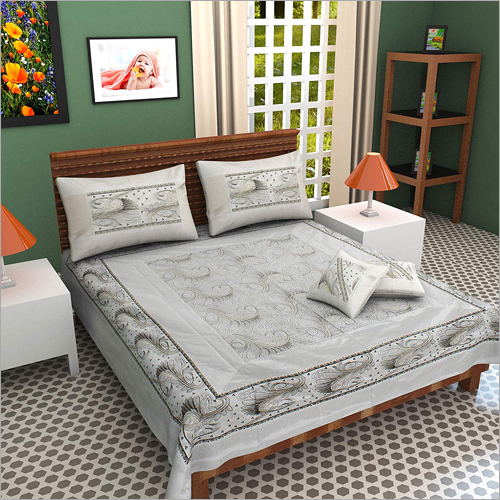 विभिन्न रंगों में उपलब्ध 100% सिल्क डबल बेड शीट
