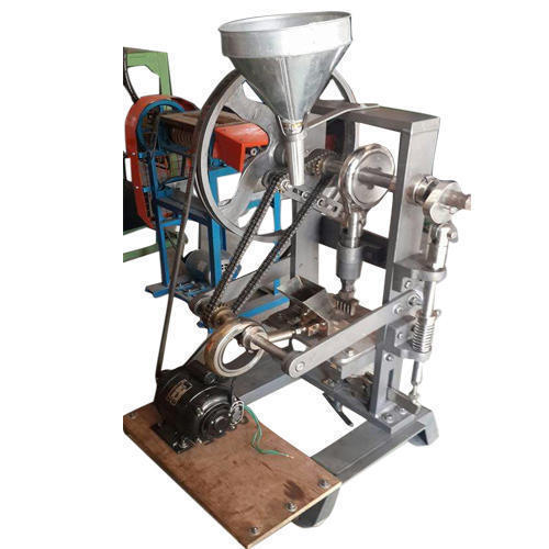 Camphor Tablet Making Machine Capacity: 5 To 8 Kg / Hour Kg/hr