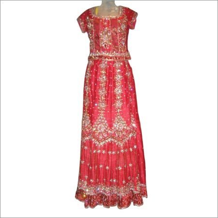 क्रिस्टल लहंगas