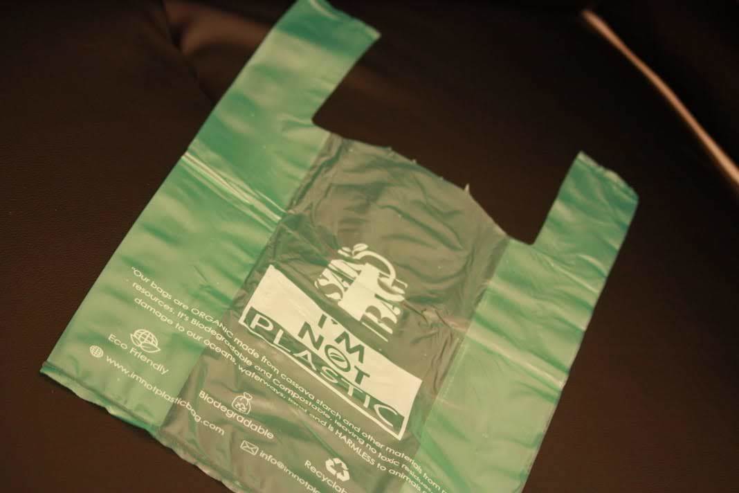 W Cut Biodegradable Bag - Cassava Starch, Sizes & Colors Customizable | Eco-friendly, Tear Resistant, Compostable & Recyclable, Soft Texture