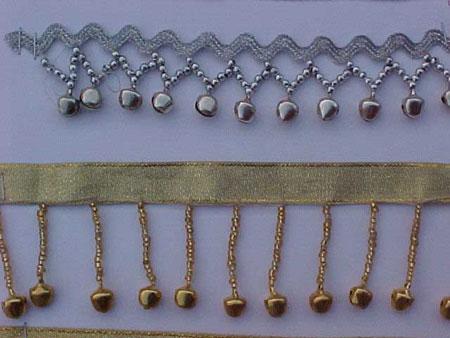 मोती वाली लेसें