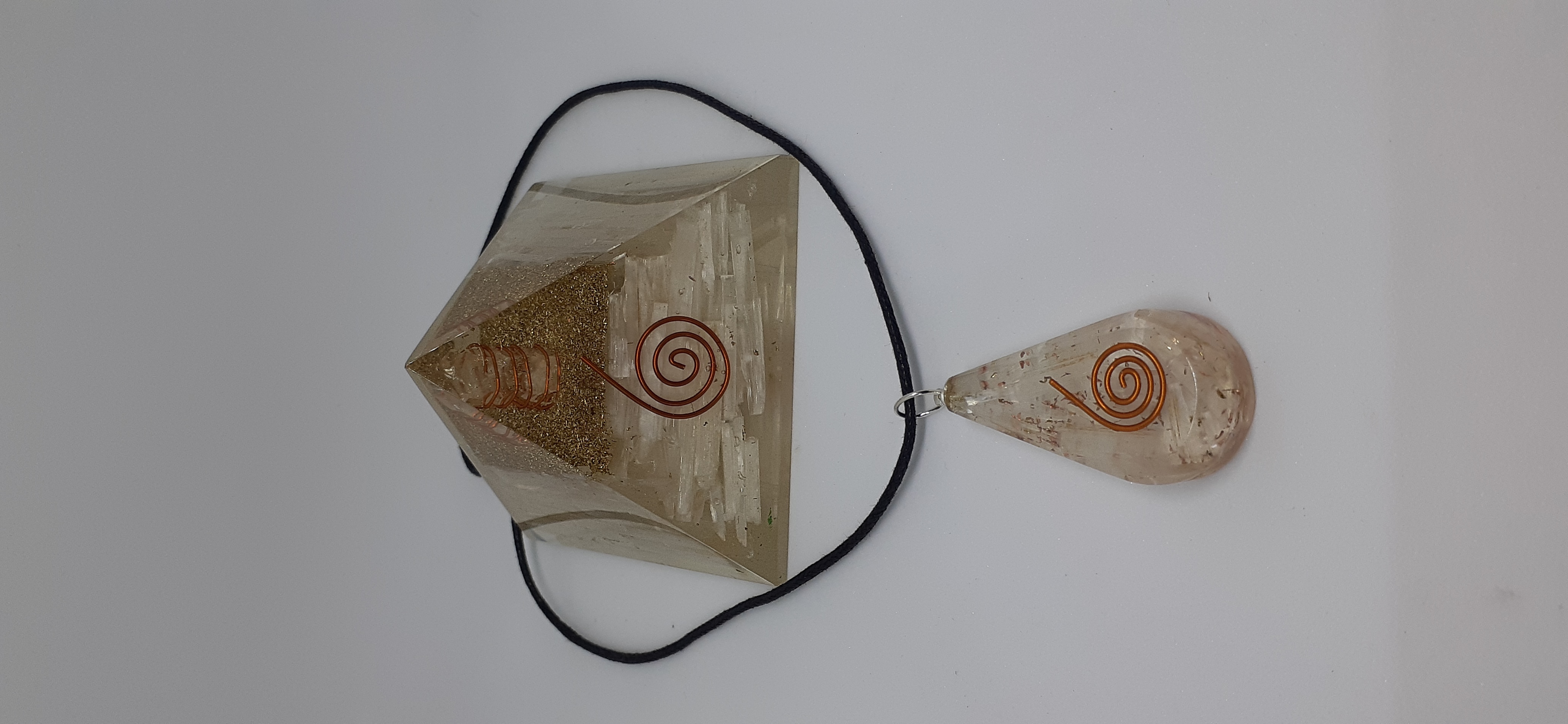 Orgone Selenite Pyramid With Teardrop Pendant - Size 70mm, Polished White Stone | Triangle Shape, Emf Protection For Home And Office