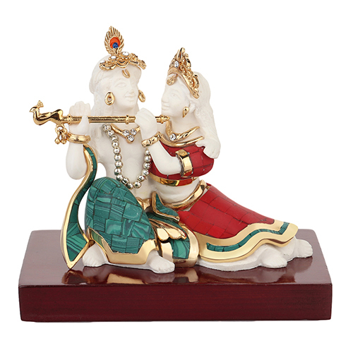 टोपाज़ स्टोन के साथ तैयार की गई राल कृष्ण राधा की मूर्तियाँ