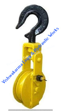 Single Rope Pulley - Alloy Steel, Yellow/orange Color, Ball Bearing Mechanism | S/eye Hook, Designed For Tower Erection And Stringing, 15 Weight