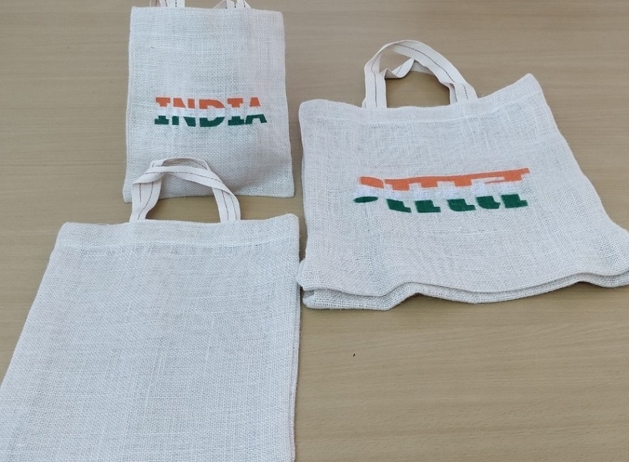Jute Bag - 100% Organic & Non-bleached, Fully Customized Dimensions 6-13 Inches | Strong, Thick Cloth For Groceries Or Gift Packs