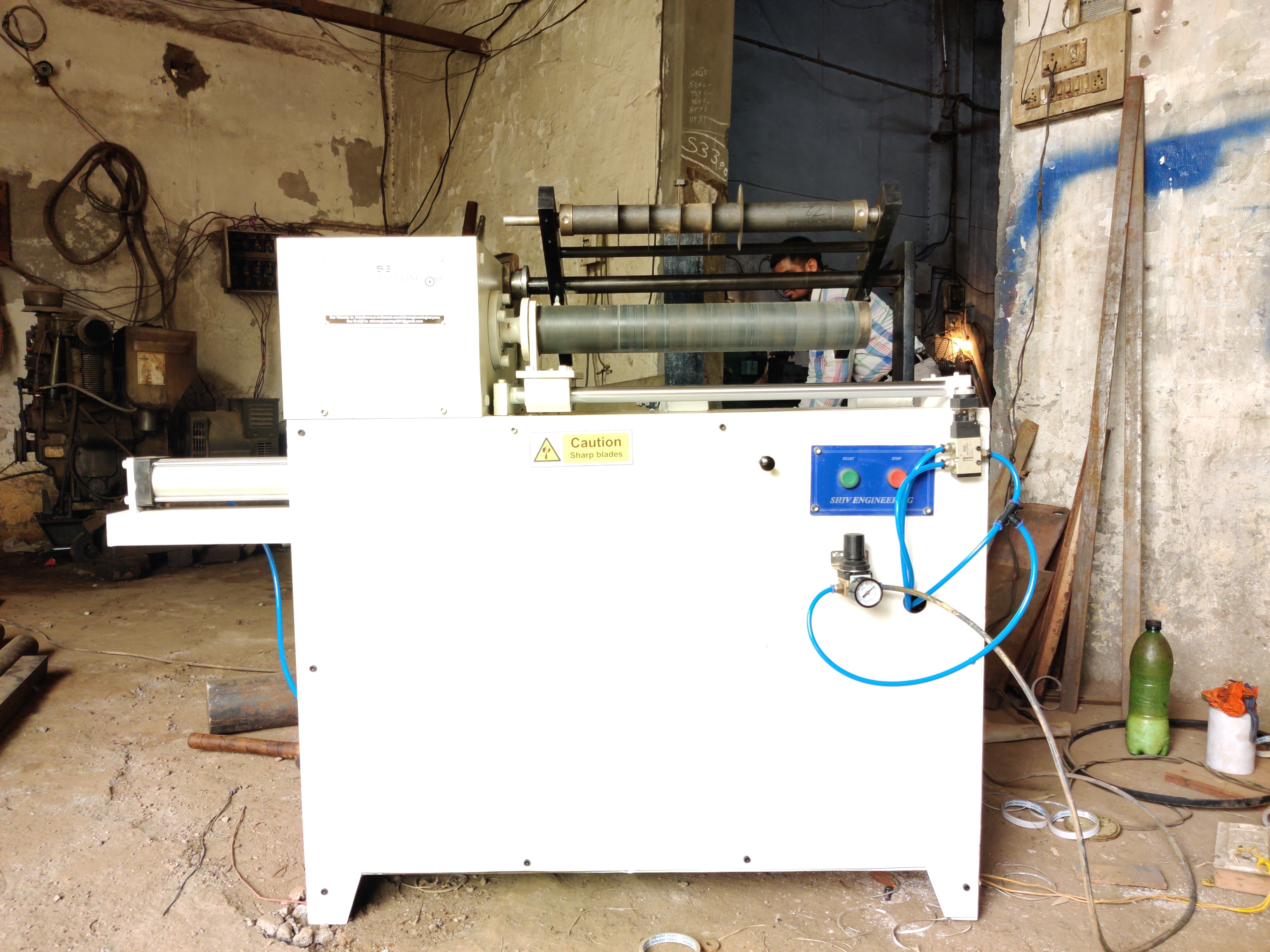 Paper Core Cutting Machine - 12mm To 500mm Cutting Width, 85mm Blade Diameter, 2 H.p.a.c Motor | High Speed, Long Operation Life, Smooth & Noiseless Operations