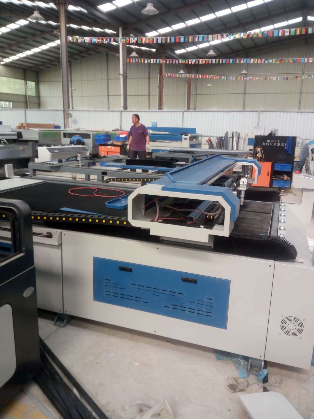 Blue 36000 Mm/min Cutting Speed Co2 Laser Cutting Machine