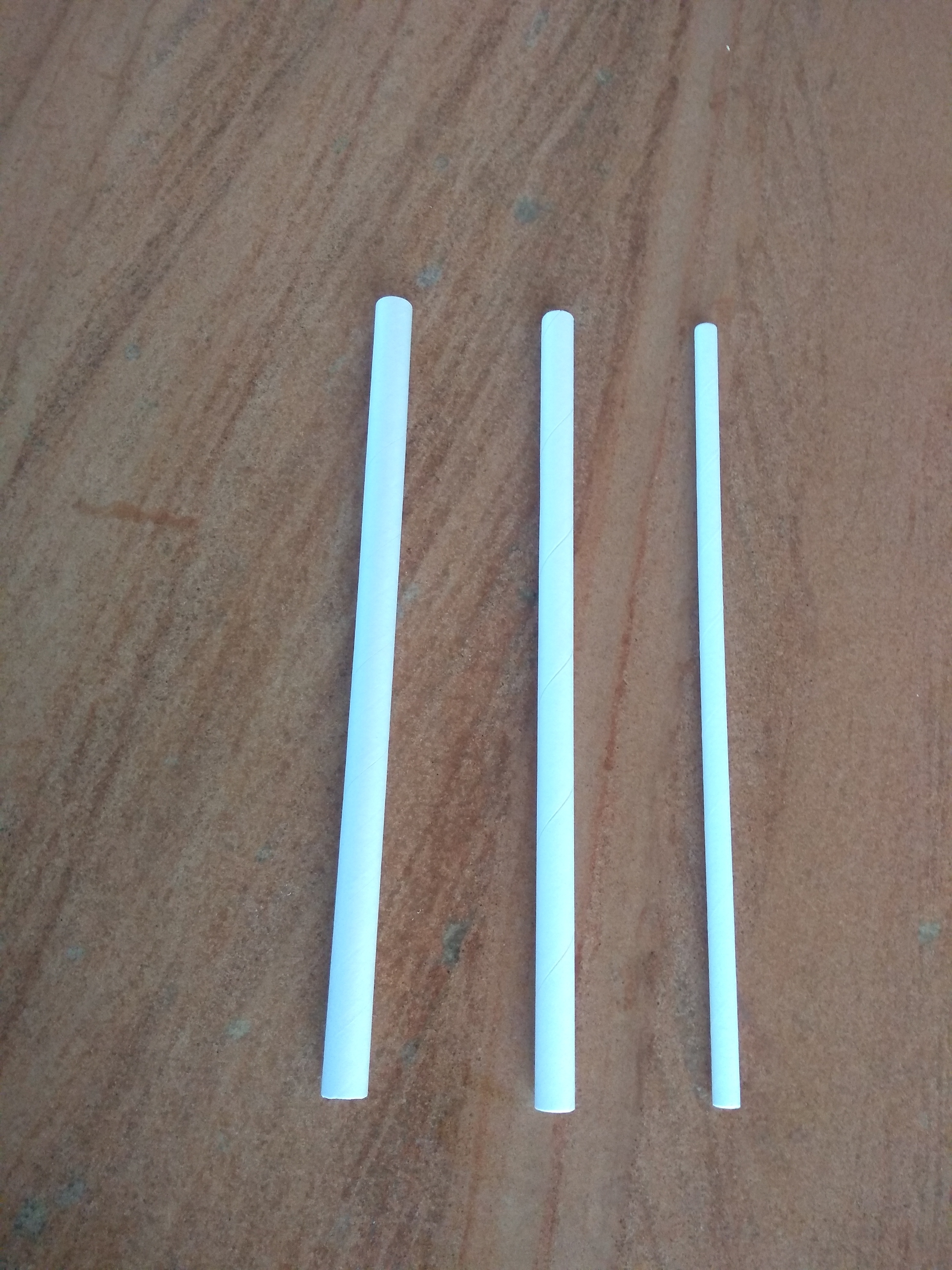 Paper Straw - 8mm Diameter, Recycled Paper, Biodegradable, Smooth Finish, 8" & 9" Lengths, Elegant Design