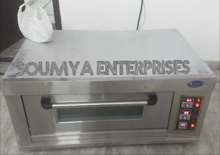 Electric Deck Oven Equipment Size: 48"32"20"