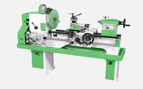 Manual Medium Duty Lathe Machine