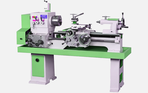 Manual Lathe Machine
