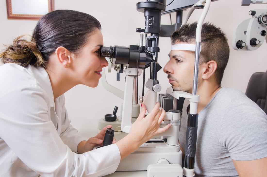 Slit Lamp - Metal & Plastic , 50x40x70 Cm, Halogen Lighting, 10x-40x Magnification | Precise Imaging, Easy Operation, Durable Design, Clear View, Comfortable Use