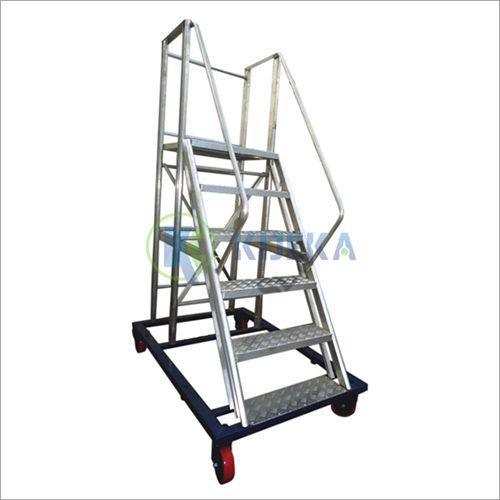 ट्रॉली स्टेप लैडर