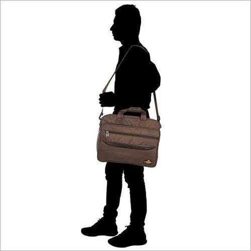 बीएम 001 एक्सएलपी भूरे रंग का सूटकेस बैग