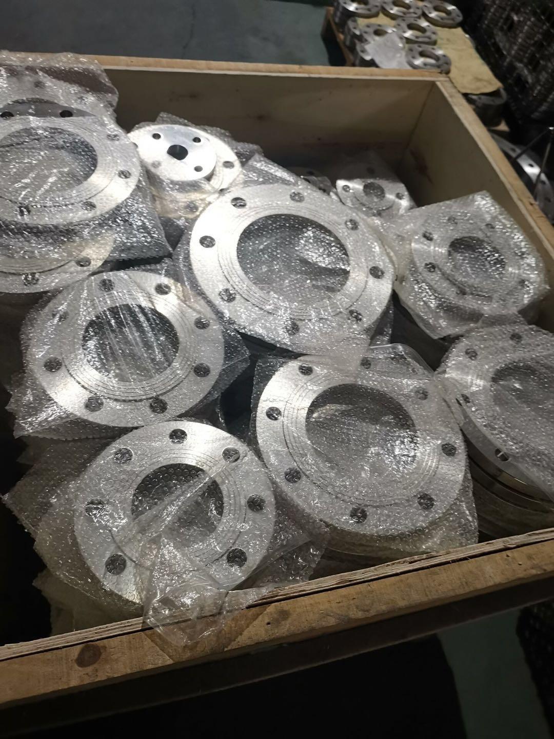 Stainless Steel Flanges - Grade 304/316/321/347, Sorf/blrf/wnrf/blind Pipe Fittings For Petrochemical And Paper Industries
