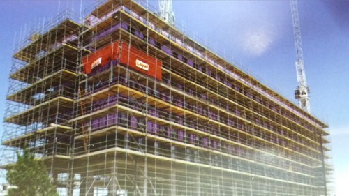 किराए पर कैंची लिफ्ट