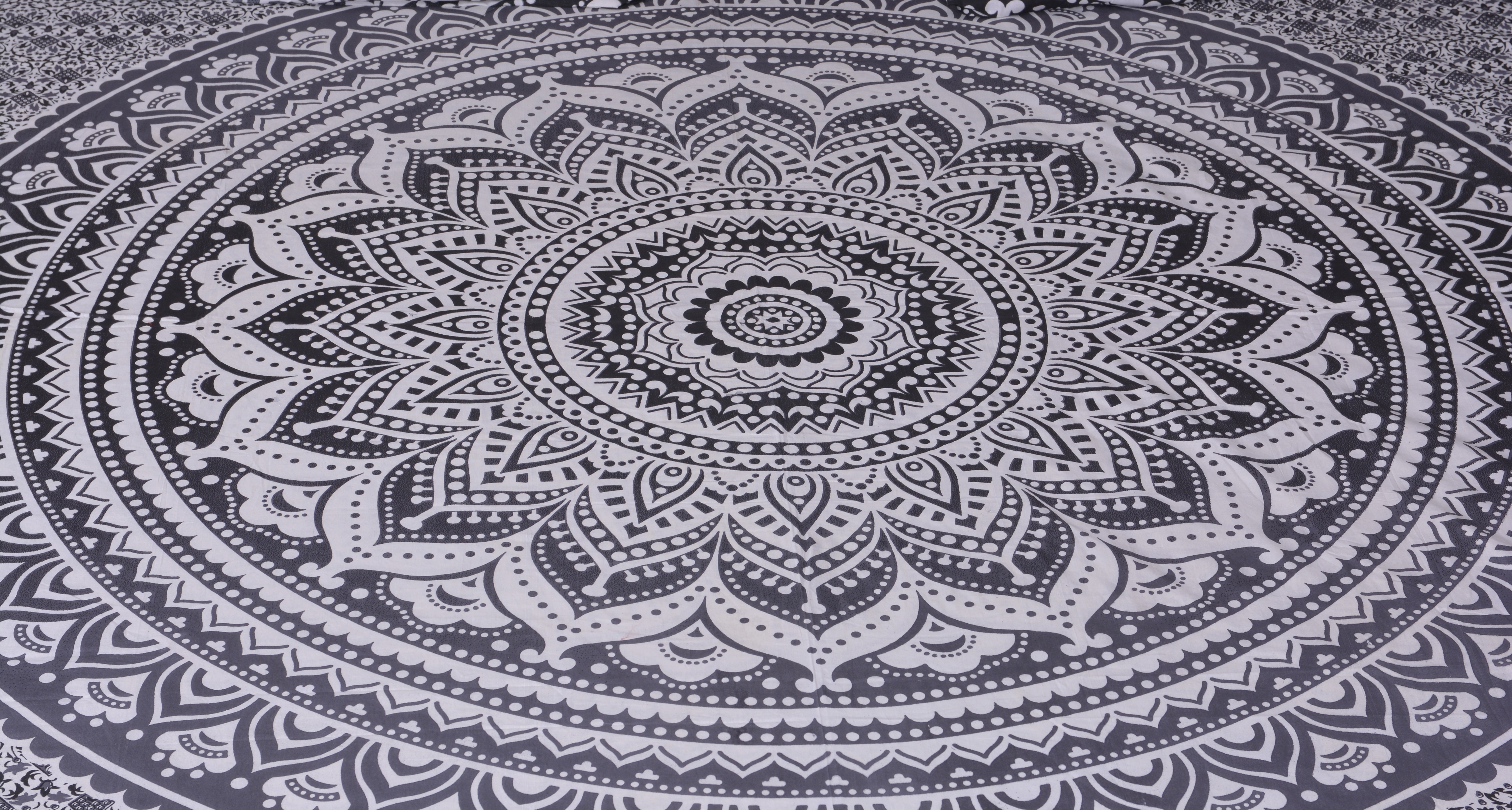 Washable Indian Mandala Salte Round Cotton Duvet Cover