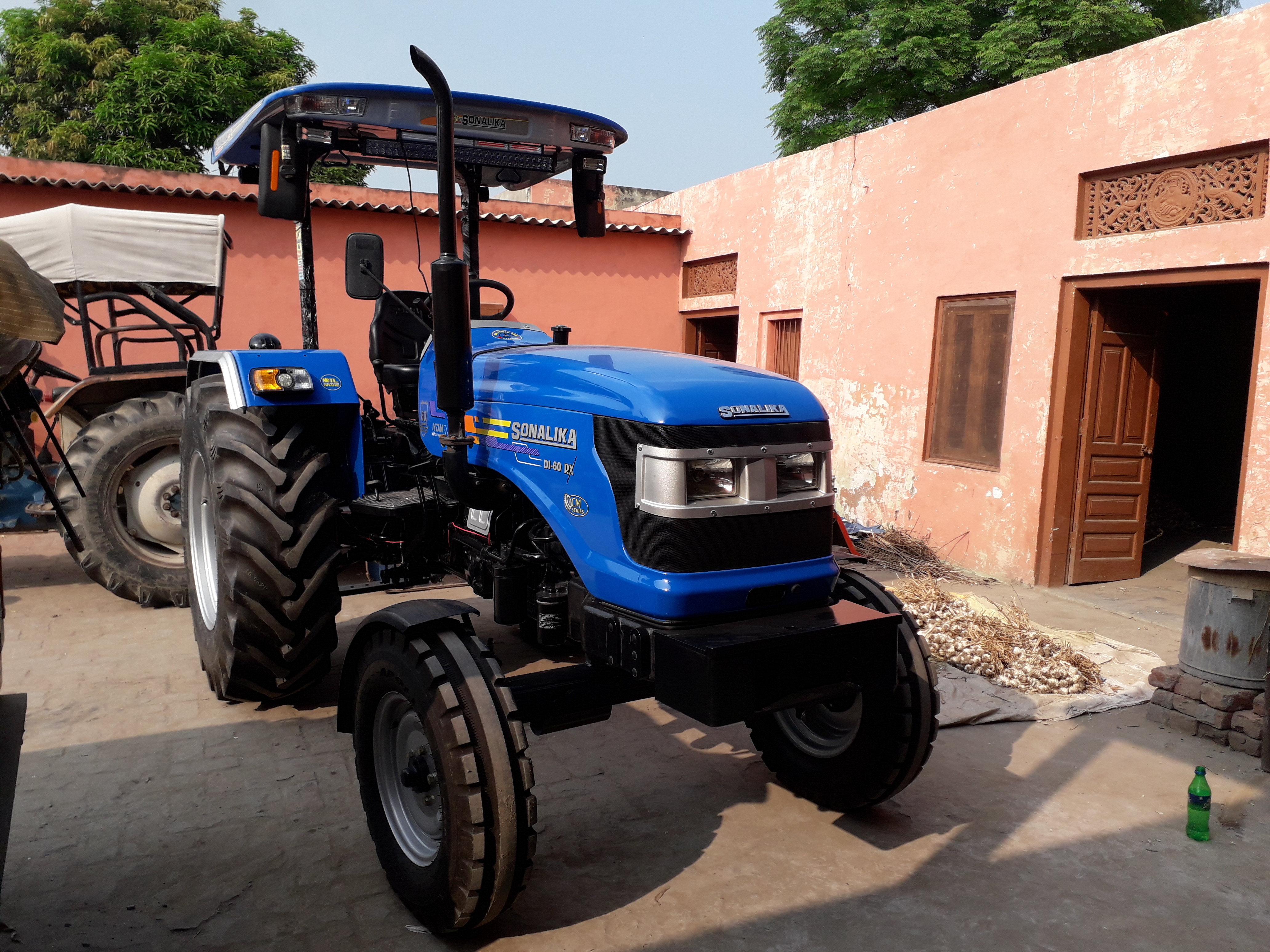 Sonalika Tractor Fibre Hood