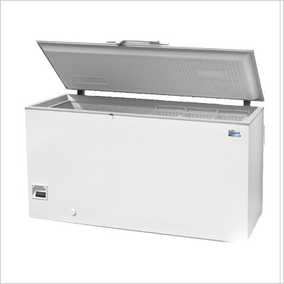 Deep Freezer - 200 Liter Capacity, Stainless Steel Material - Single-Temperature Design for Product Storage Use