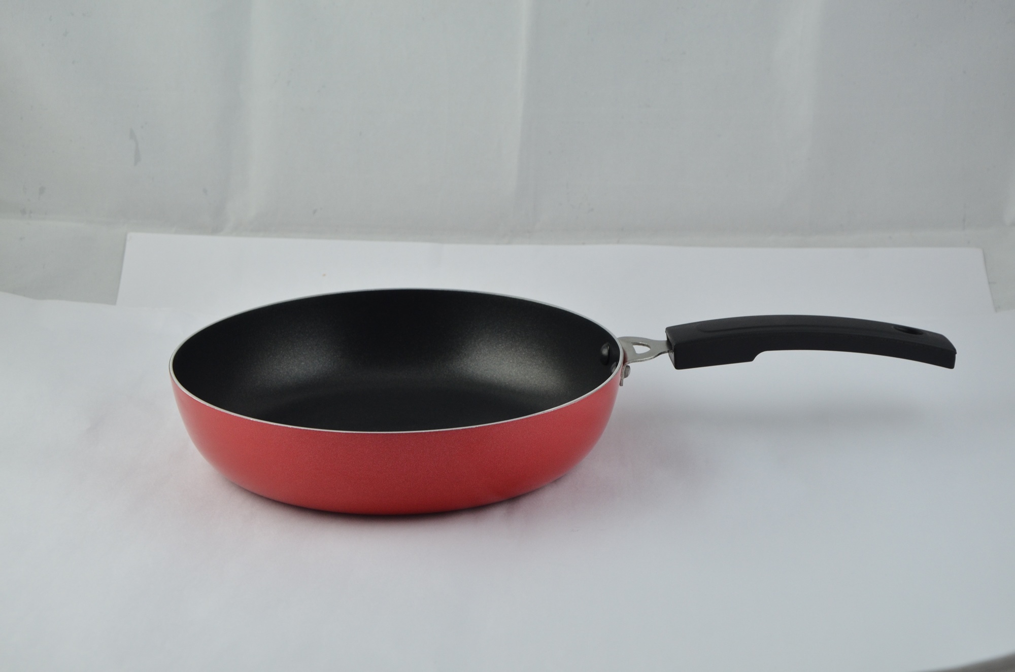 Non Stick Fry Pan - Iron Material, 100-150 Weight | Quick Heating, High Energy Efficiency, Durable Finish, Easy To Clean