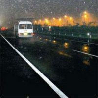 Reflective Glass Beads - Glass, Various Sizes | Clear, Spherical, Refractive Index: 1.52, Density: 2.5 G/cmâ³, Ideal For Road Marking Paints