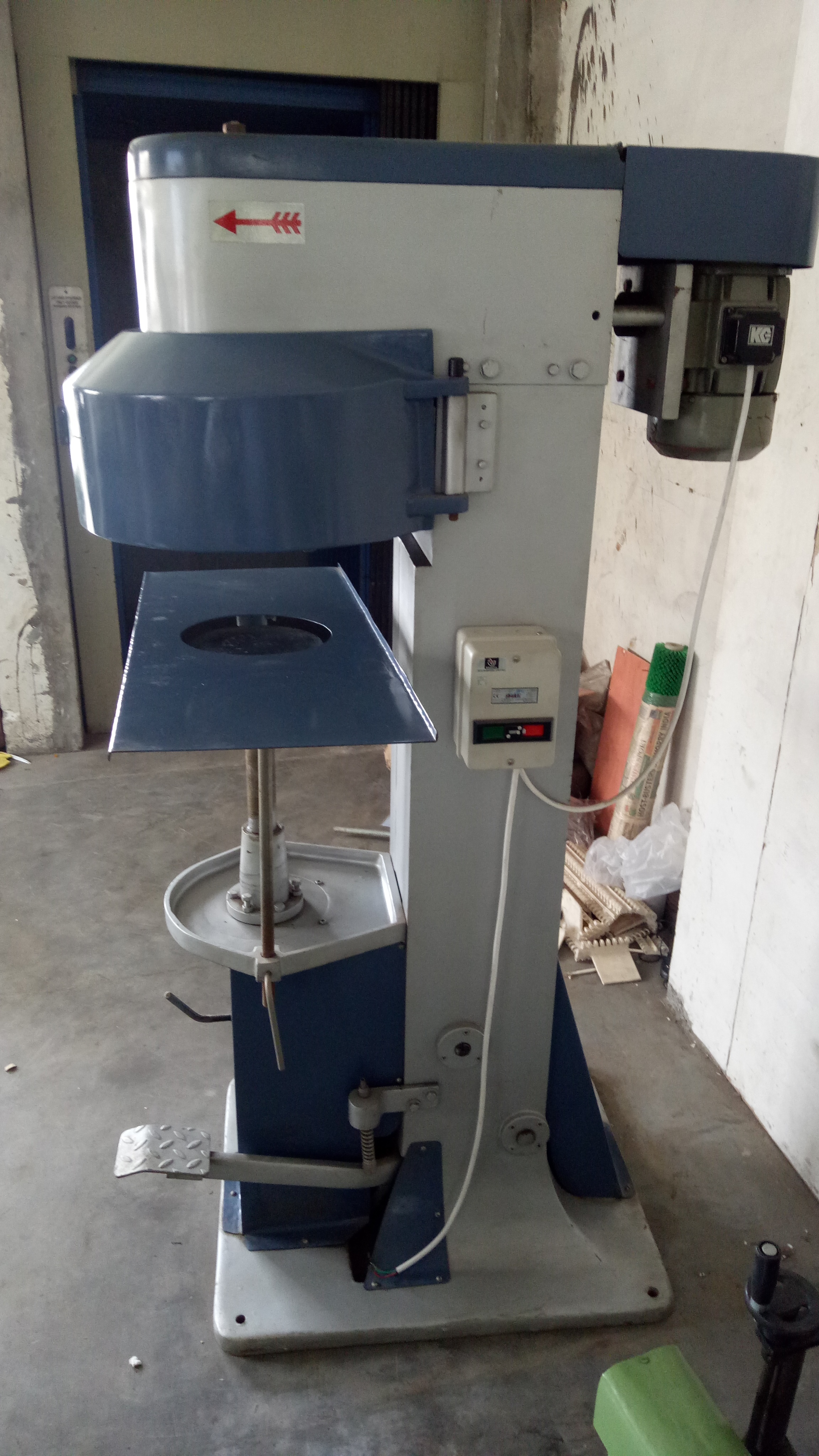 Double Seamer - Capacity: 20cpm M3/hr