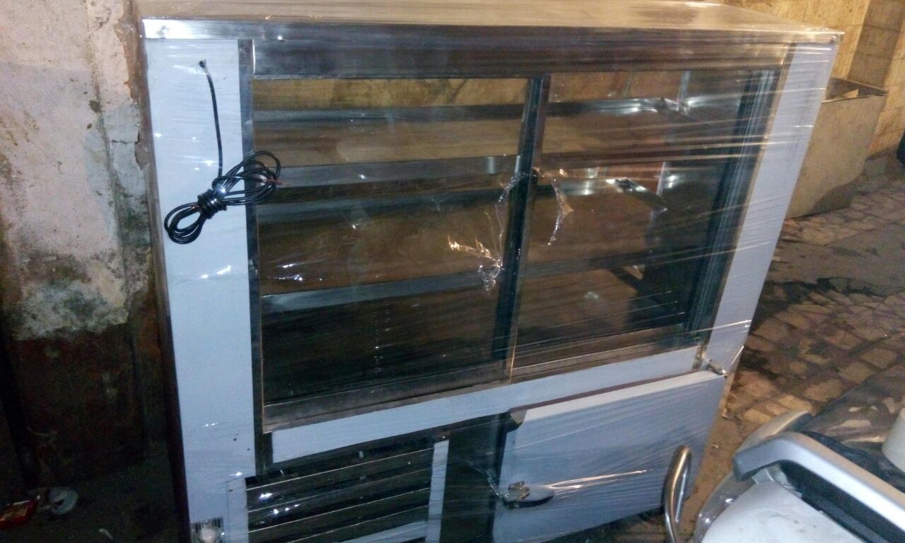 Display Counter - Stainless Steel, Eco Friendly, White Color, Free Stand Design - Manual Control, 1 Year Warranty