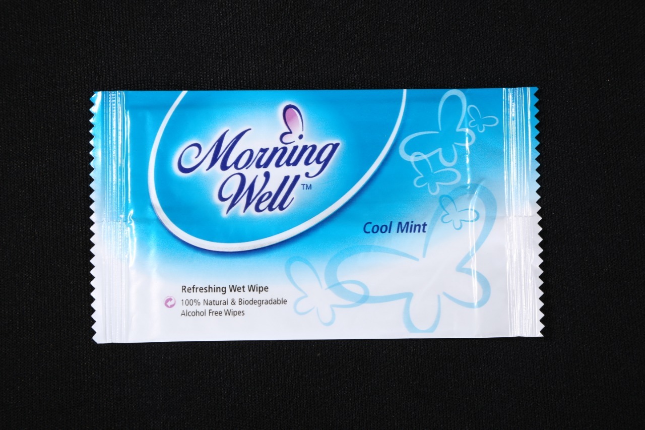 Wet Wipes Cool Mint - Non Woven Material, 150 X 200 Mm, White Color | Alcohol-free, 100% Natural, Biodegradable, Refreshing Cool Mint Fragrance