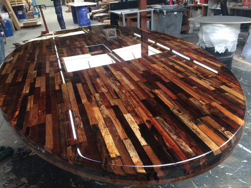 Crystal Clear Resin Wooden Logs Table Top Round  Wooden Table Top Epoxy Resin Finish High Quality All Size Carpenter Assembly