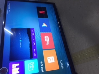 40 Inch Smart Led Tv With Voice Remote Resolution: 4k Uhd