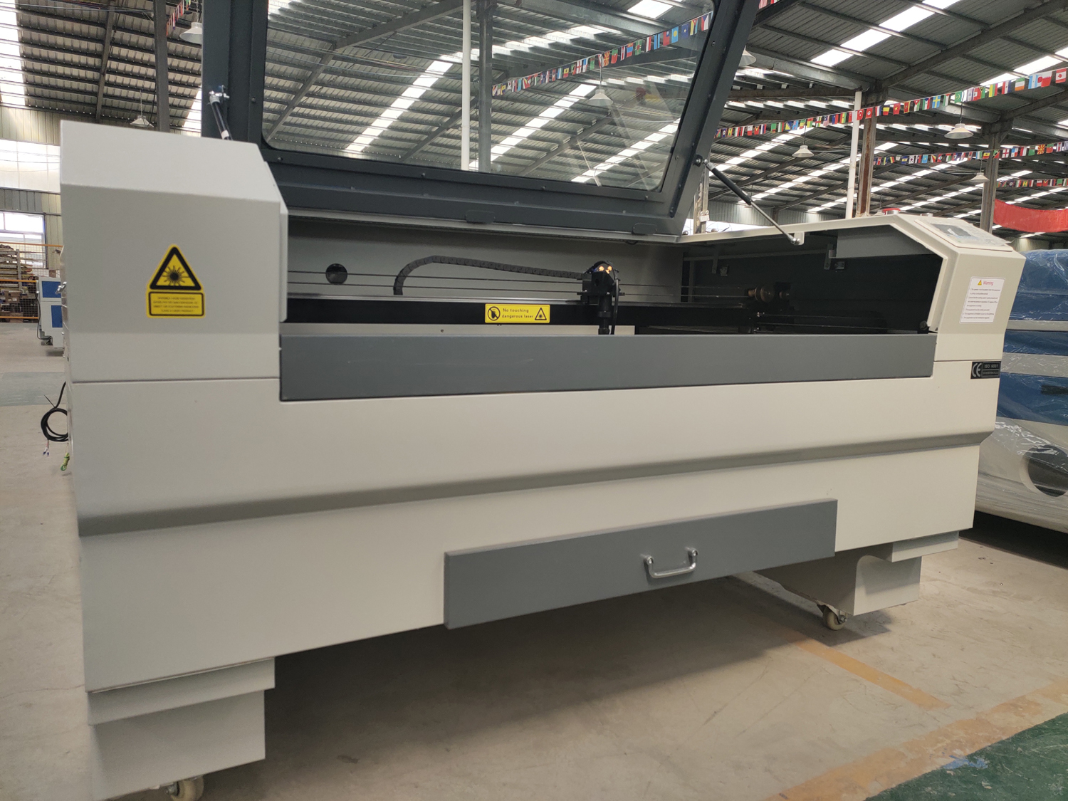 Co2 Laser Engraver - 1600x1000mm Working Area, 80w/100w/130w Power | High Efficiency, Water Cooling, Dsp Control Technology